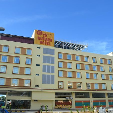 Td Mutiara Hotel Semporna Exterior foto