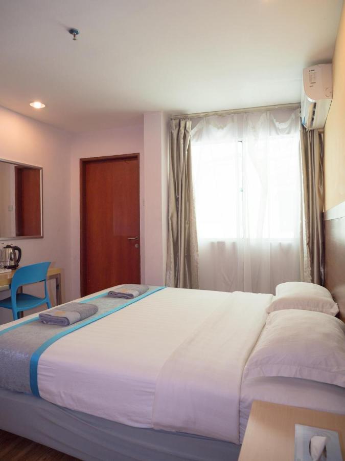 Td Mutiara Hotel Semporna Exterior foto