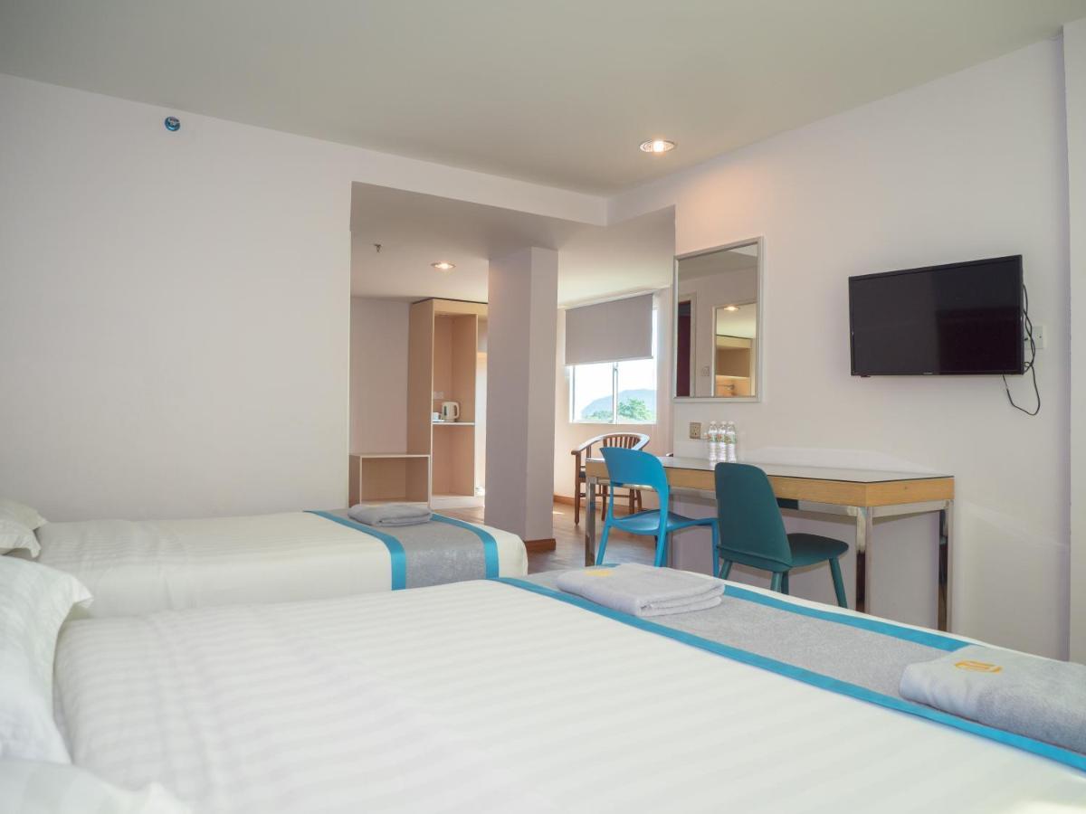 Td Mutiara Hotel Semporna Exterior foto