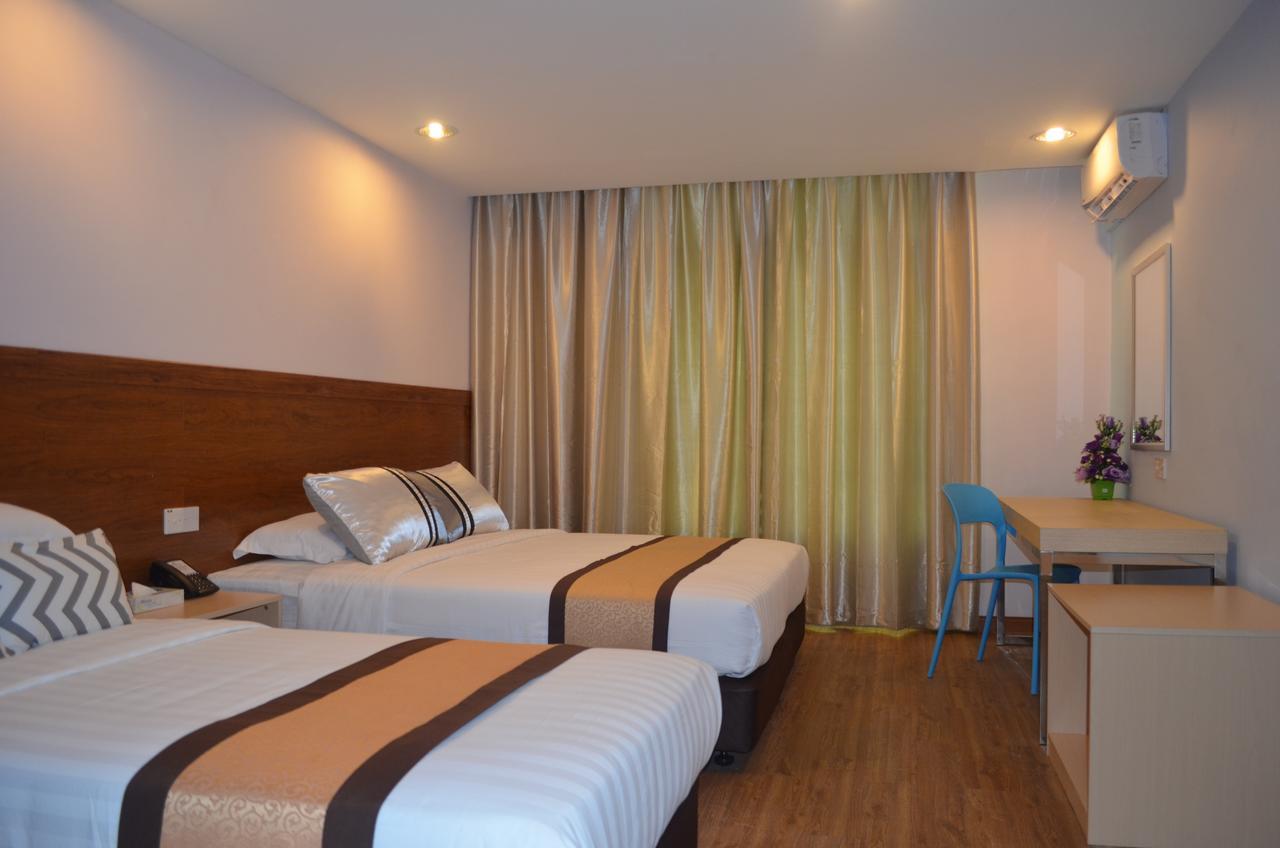 Td Mutiara Hotel Semporna Exterior foto